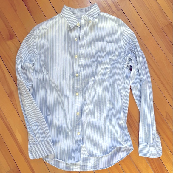 Men’s Gap Striped Button-down - Picture 1 of 4